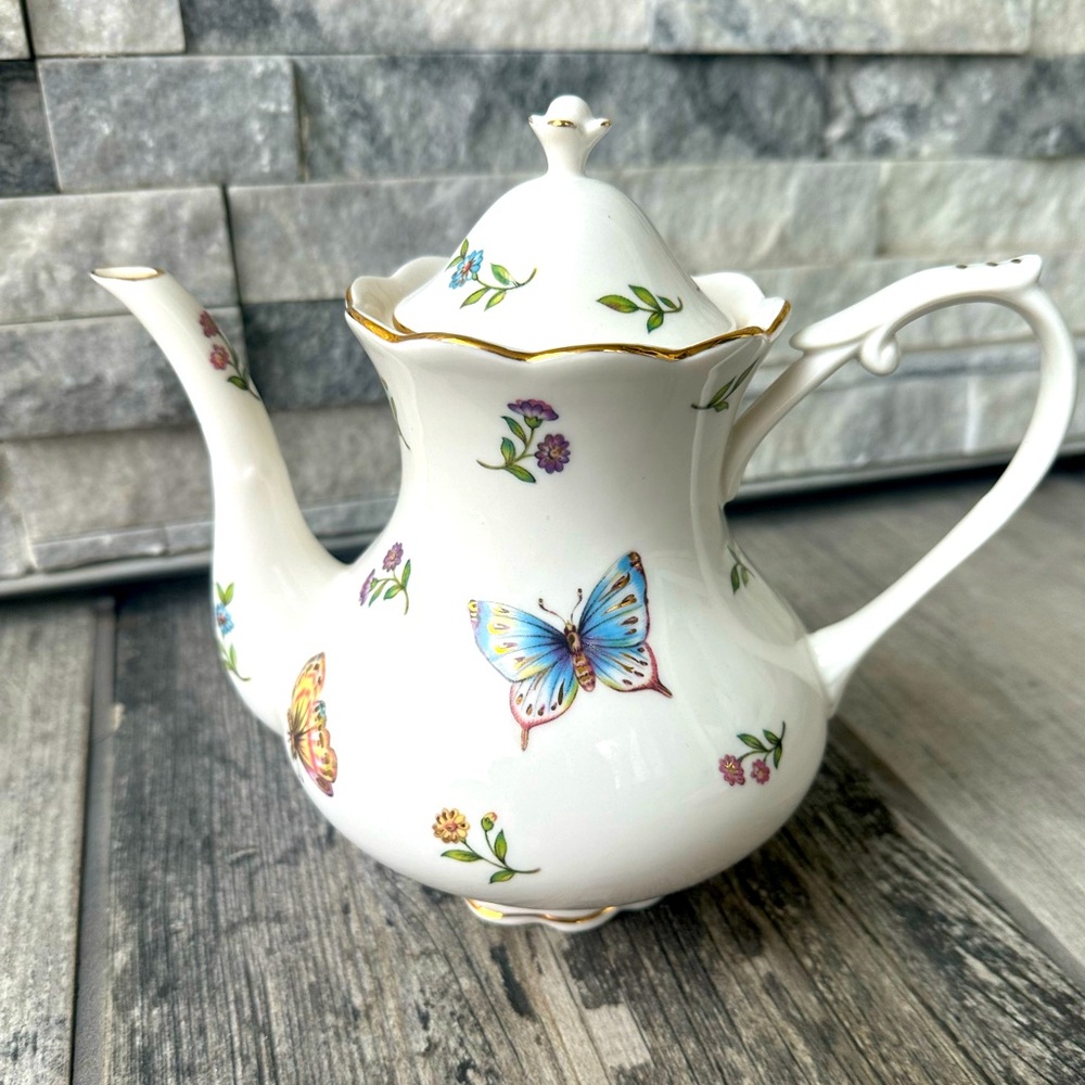 Grace Tea Ware Butterfly Dragonfly Meadows Porcelain Teapot Gold detail